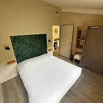 Logis Restaurant Du Pont 3* Ambialet