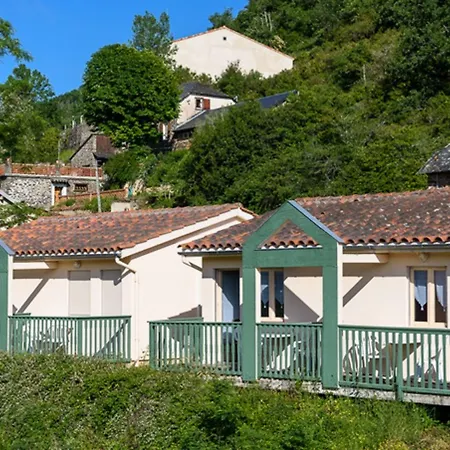 Logis Restaurant Du Pont Hotel 3*