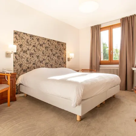 Logis Restaurant Du Pont 3*