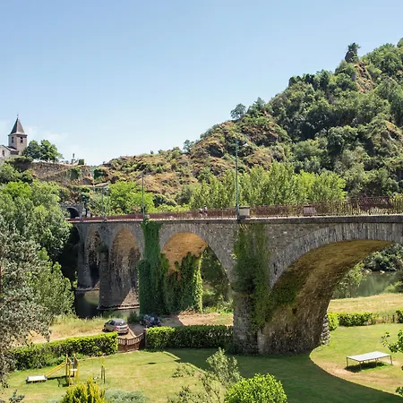 Logis Restaurant Du Pont Hotel 3*