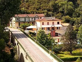 Logis Restaurant Du Pont Hotell 3*