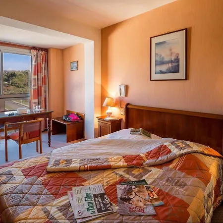 Logis Restaurant Du Pont Hotel 3*