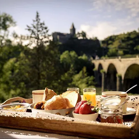 Logis Restaurant Du Pont 3*