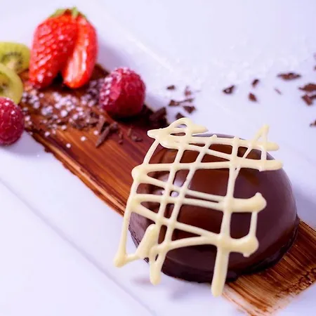 Hotel Logis Restaurant Du Pont 3*