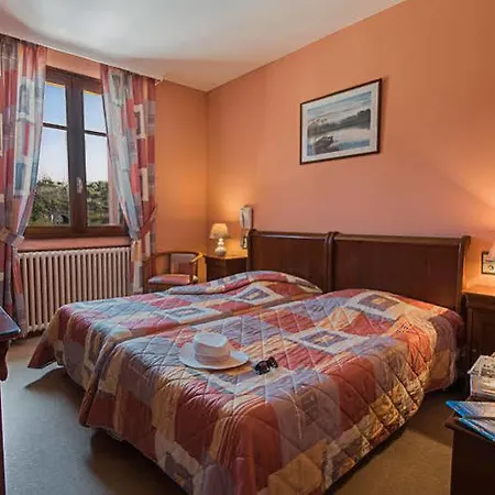 Logis Restaurant Du Pont Hotel 3*